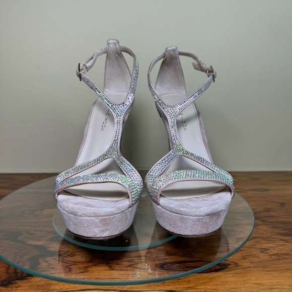 Pelle Moda Onora High Heel Sandals in blush - Picture 9 of 16